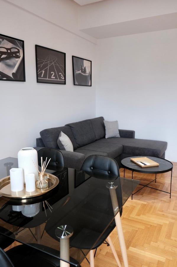 Synpiraeus Apartments & Studios Luaran gambar